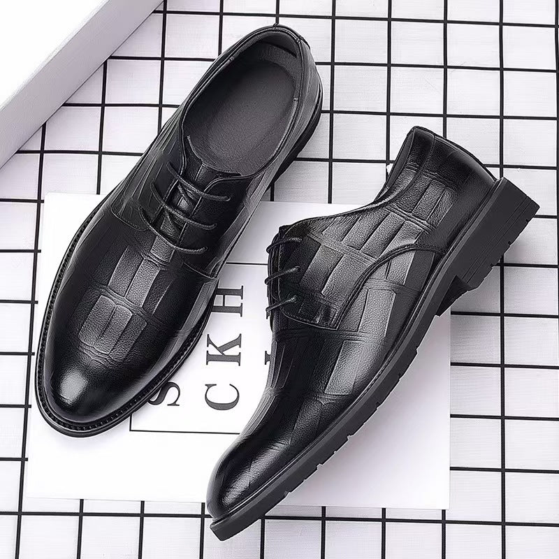 Korean version of British-style men's shoes