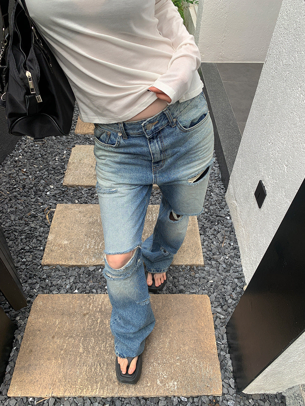 Pantalon en jean évasé délavé 