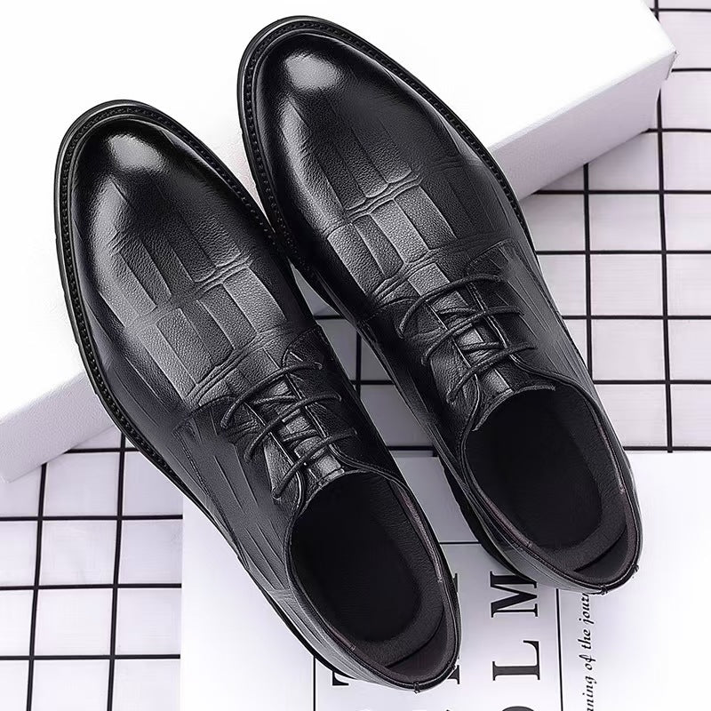 Korean version of British-style men's shoes