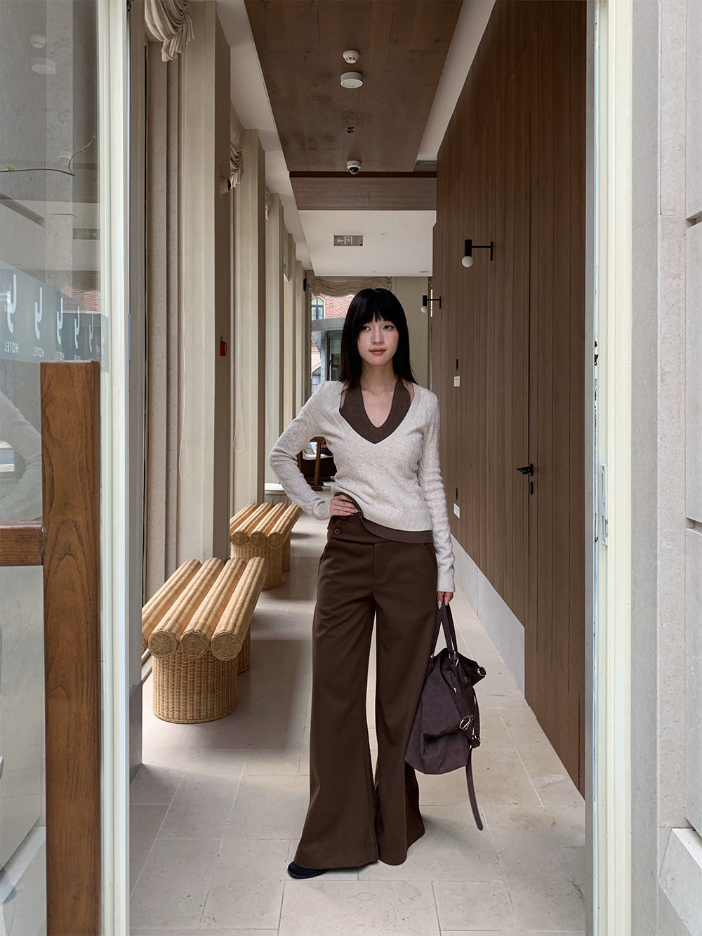 Pantalon de tailleur élégant à boutons latéraux pour femme 