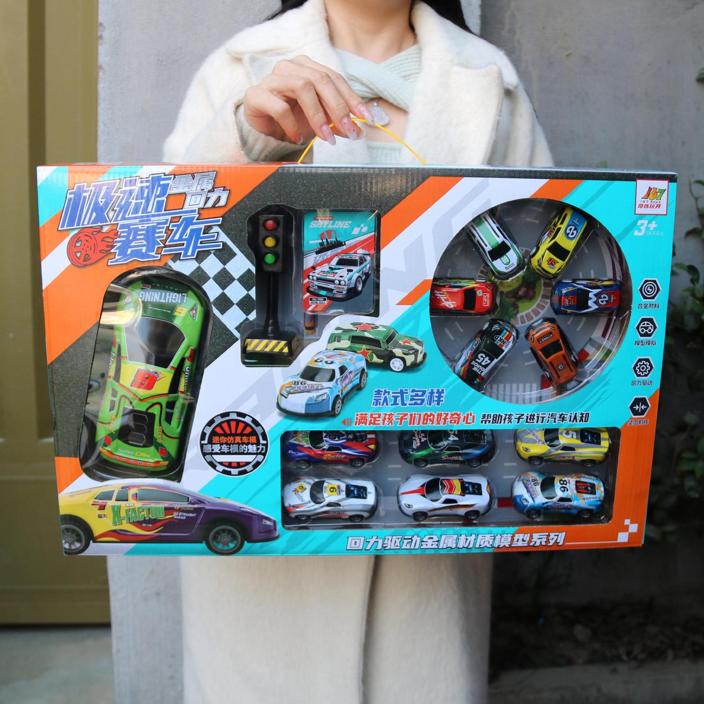 Coffret cadeau de voitures miniatures en métal à friction 