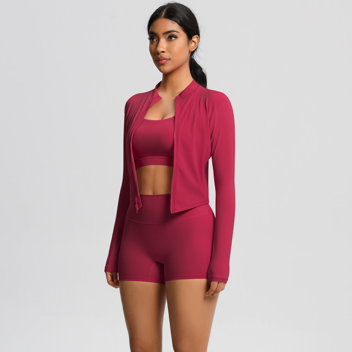 Conjunto de ioga de três peças para mulher 